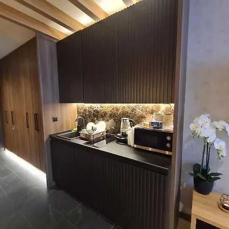 Woodside - Luxury & 公寓 *