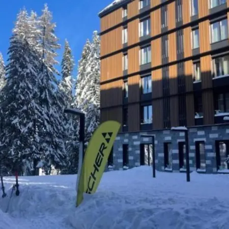 Woodside - Luxury & 公寓 *